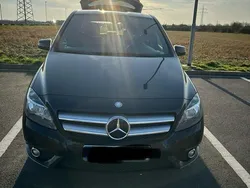 Schwarz Gebraucht 2012 Mercedes B200 Van / Kleinbus | 10.000 € (Guter Preis)