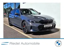 Grau Gebraucht 2024 BMW 330e M Sport Kombi | 54.890 €