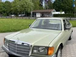 Grün Gebraucht 1982 Mercedes S500 Limousine | 19.900 €