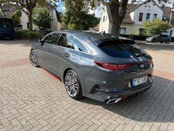Grau Gebraucht 2019 Kia ProCeed GT Kleinwagen | 19.490 € (Fairer Preis)
