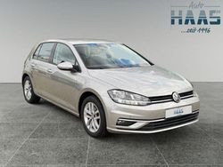 Silber Gebraucht 2020 VW Golf VII Comfortline Limousine | 12.850 € (Fairer Preis)