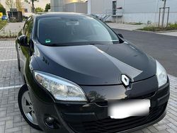 Schwarz Gebraucht 2008 Renault Mégane III Dynamique Limousine | 5.499 € (Etwas zu teuer)