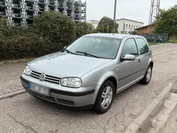 Grau Gebraucht 2002 VW Golf IV Limousine | 650 € (Superpreis)