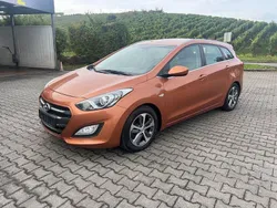 Braun Gebraucht 2016 Hyundai i30 Style Kombi | 4.600 €