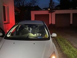 Weiß Gebraucht 2011 Ford Focus Kombi | 5.100 € (Guter Preis)