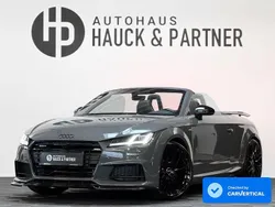 Grau Gebraucht 2017 Audi TT Roadster Competition Cabrio | 31.990 € (Teuer)