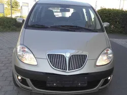 Gold Gebraucht 2007 Lancia Musa Van / Kleinbus | 1.000 €