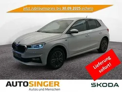 Moonweiß perleffekt Neu 2025 Skoda Fabia Tour Kleinwagen | 22.890 € (Etwas zu teuer)