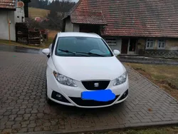 Weiß Gebraucht 2010 Seat Ibiza ST Kombi | 3.500 € (Fairer Preis)