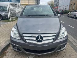 Grau Gebraucht 2012 Mercedes B180 Van / Kleinbus | 3.900 € (Superpreis)