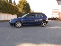 Blau Gebraucht 2003 VW Golf IV Basis Limousine | 999 € (Guter Preis)