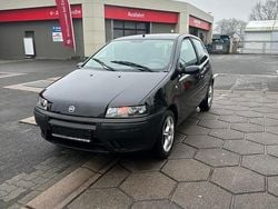 Schwarz Gebraucht 2004 Fiat Punto Kleinwagen | 1.599 € (Etwas zu teuer)