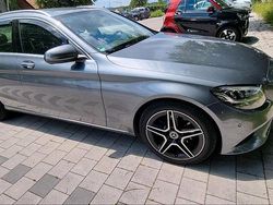 Grau Gebraucht 2019 Mercedes C220 Kombi | 19.900 € (Fairer Preis)