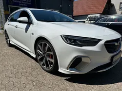 Weiß Gebraucht 2021 Opel Insignia Kombi | 14.900 € (Fairer Preis)