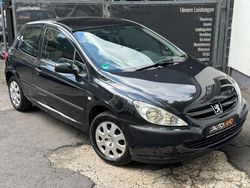 Schwarz Gebraucht 2004 Peugeot 307 Filou Limousine | 1.999 € (Fairer Preis)