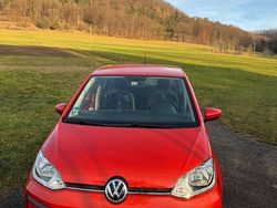 Orange Gebraucht 2016 VW up! high up! Kleinwagen | 7.900 € (Fairer Preis)