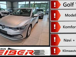 Reflexsilber Gebraucht 2021 VW Golf VIII Life Limousine | 18.950 € (Fairer Preis)