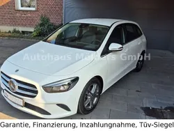 Weiß polarweiß metallic Gebraucht 2019 Mercedes B180 Style Van / Kleinbus | 22.750 € (Etwas zu teuer)