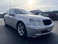 Silber Gebraucht 2005 Mercedes C200 Avantgarde Limousine | 2.800 € (Fairer Preis)
