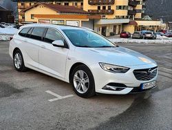 Weiß Gebraucht 2020 Opel Insignia Kombi | 15.900 € (Guter Preis)