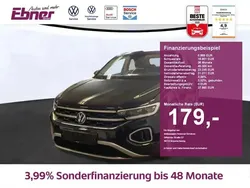Deep black perleffekt (metallic) Gebraucht 2022 VW T-Roc Style SUV | 27.880 € (Fairer Preis)