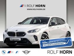Alpinweiß uni Gebraucht 2024 BMW M135 Kleinwagen | 40.440 € (Teuer)