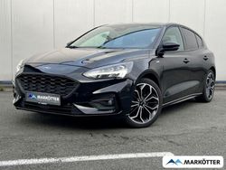 Schwarz Gebraucht 2021 Ford Focus ST-Line Limousine | 17.250 € (Fairer Preis)