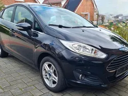 Schwarz Gebraucht 2016 Ford Fiesta Titanium Kleinwagen | 8.500 € (Fairer Preis)
