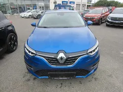 Blau Gebraucht 2023 Renault Mégane IV Techno Limousine | 25.400 € (Etwas zu teuer)