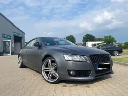 Grau Gebraucht 2009 Audi A5 Coupé | 9.500 € (Teuer)