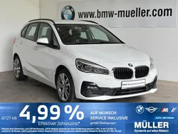 Weiß Gebraucht 2020 BMW 218 Active Tourer Sport Line Van / Kleinbus | 22.699 € (Teuer)