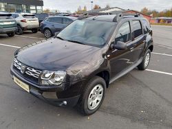 Schwarz Gebraucht 2015 Dacia Duster Lauréate SUV | 10.900 € (Teuer)