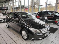 Schwarz Gebraucht 2012 Mercedes B180 Van / Kleinbus | 14.500 € (Fairer Preis)