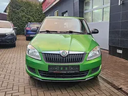 Rallye green metallic Gebraucht 2011 Skoda Fabia Classic Kleinwagen | 3.490 € (Fairer Preis)