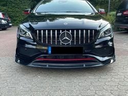 Schwarz Gebraucht 2017 Mercedes CLA250 Shooting Brake AMG line Kombi | 21.999 € (Fairer Preis)