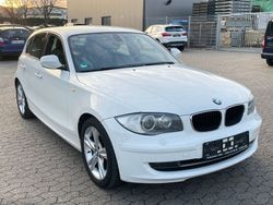 Weiß Gebraucht 2011 BMW 118 Sport Line Kleinwagen | 7.950 € (Fairer Preis)