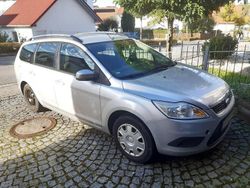 Silber Gebraucht 2009 Ford Focus Kombi | 1.100 € (Superpreis)