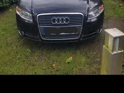 Grau Gebraucht 2005 Audi A4 Kombi | 3.000 € (Guter Preis)