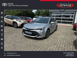Silber Neu 2025 Toyota Corolla Team Kombi | 31.990 €