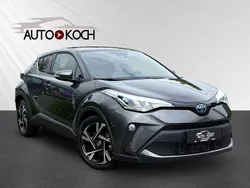 Grau Gebraucht 2022 Toyota C-HR Team SUV | 23.990 € (Fairer Preis)