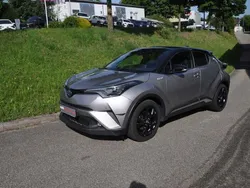 Metalstreamgrau metallic / d Gebraucht 2018 Toyota C-HR Style SUV | 18.500 € (Etwas zu teuer)