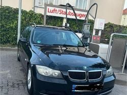 Schwarz Gebraucht 2006 BMW 320 Kombi | 2.200 € (Fairer Preis)