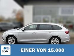 Silber metallic Gebraucht 2022 Skoda Octavia Style Kombi | 30.790 € (Guter Preis)