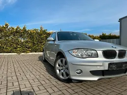Silber Gebraucht 2006 BMW 116 Kleinwagen | 2.400 €