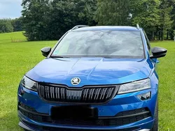 Blau Gebraucht 2020 Skoda Karoq SportLine SUV | 27.990 € (Etwas zu teuer)
