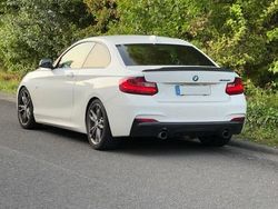 Weiß Gebraucht 2016 BMW M240 M Sport Coupé | 24.500 € (Guter Preis)