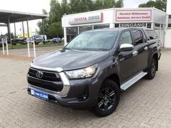 Marlingrau metallic Gebraucht 2022 Toyota HiLux Comfort Abholung | 48.950 € (Etwas zu teuer)