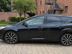 Schwarz Gebraucht 2014 Ford Focus Kombi | 4.300 € (Guter Preis)
