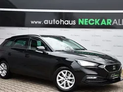 Mitternachtsschwarz Gebraucht 2023 Seat Leon Style Kombi | 24.480 € (Fairer Preis)