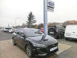 Schwarz Neu 2025 Ford Focus ST-Line X Limousine | 28.990 € (Guter Preis)